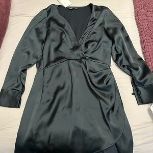 Elegant Emerald Green Zara Satin Dress